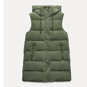 Spring 🌺NWT Zara Leather effect jacket size XS
🚨 My prices are firm, no discount